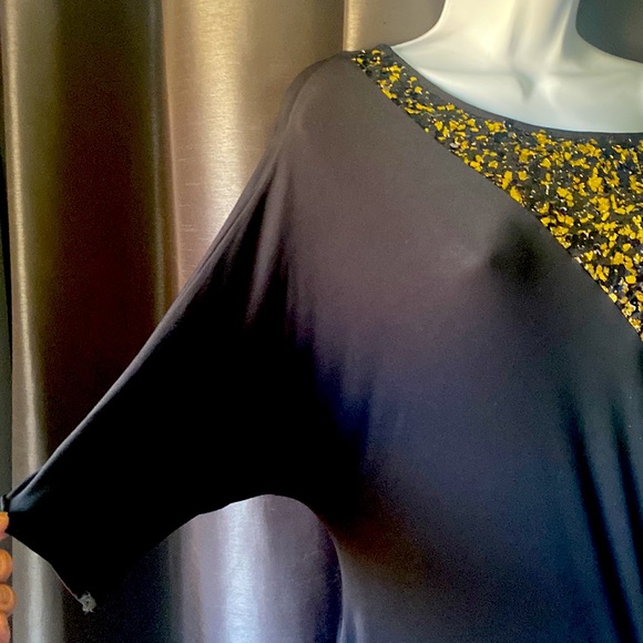 Eien USA Black and gold sequined tunic…size medium - Picture 4 of 10